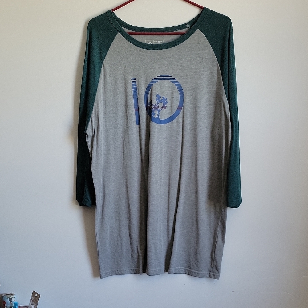 Gray and Green Raglan Sleeve Shirt